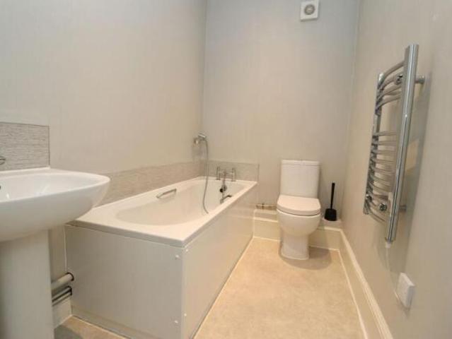 Flat for sale in Gloucester, Gloucestershire