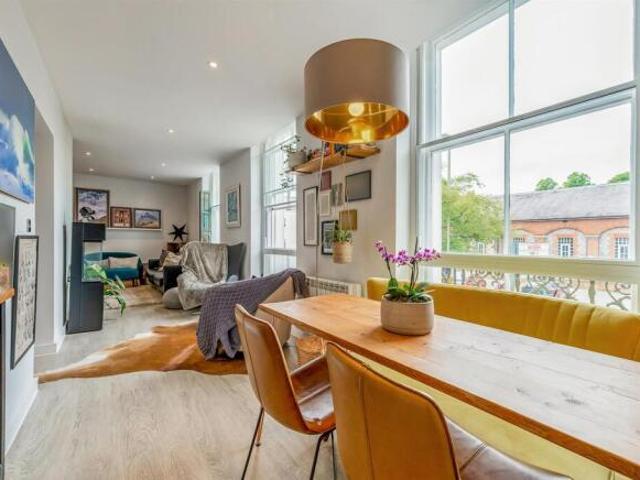 Flat for sale in The Close, Hampshire