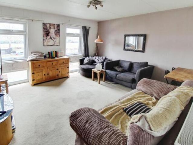 Flat for sale in Peterborough