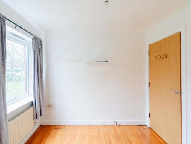Flat for sale in Feckenham, City Of Bristol