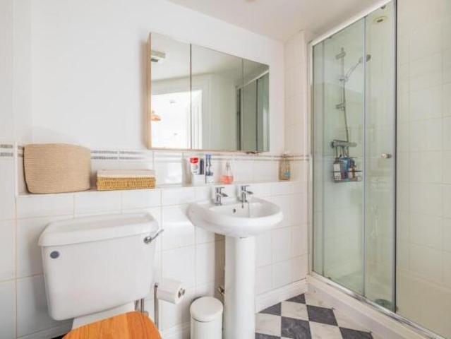 Flat for sale in Feckenham, City Of Bristol