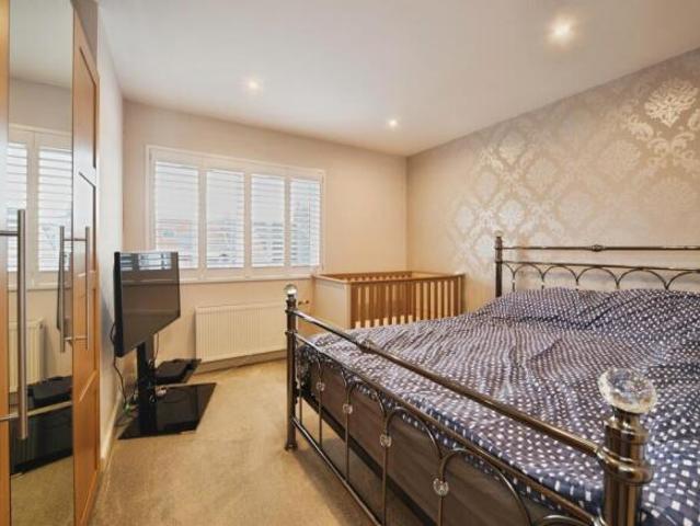 Flat for sale in North Watford