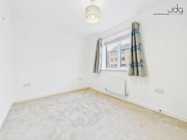 Flat for sale in Feckenham, City Of Bristol
