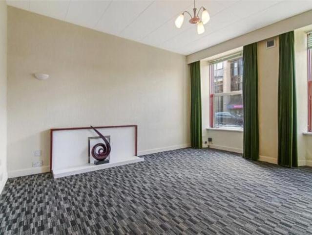 Flat for sale in Shortroods, Glenburn