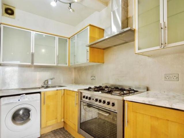 Flat for sale in Cat Hill