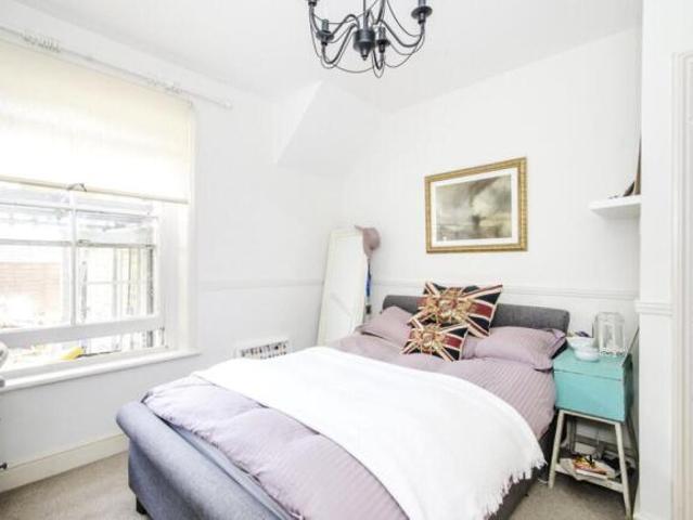 Flat for sale in Cat Hill