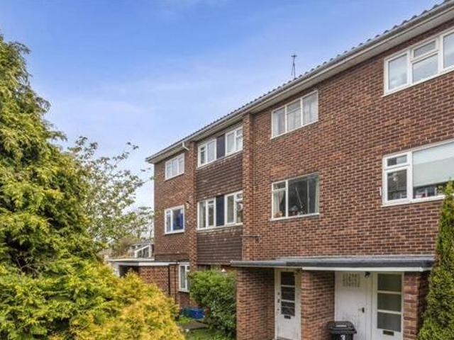 House for sale in Isleworth, Greater London