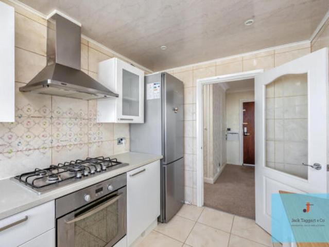Flat for sale in Brighton & Hove