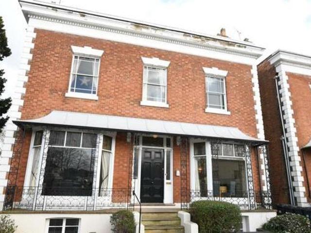 House for sale in Green Close, Warwickshire