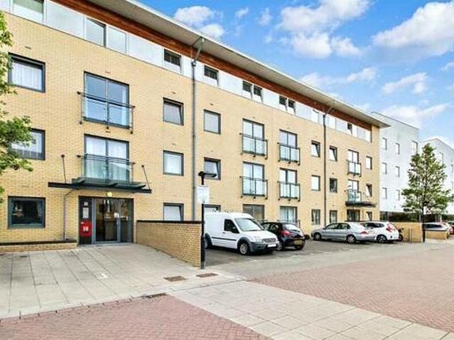 House for sale in Brompton, Gillingham