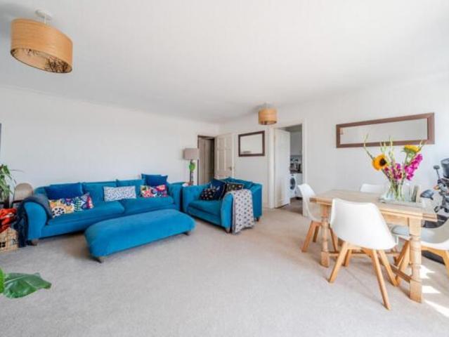 Flat for sale in Brayford, Lincolnshire