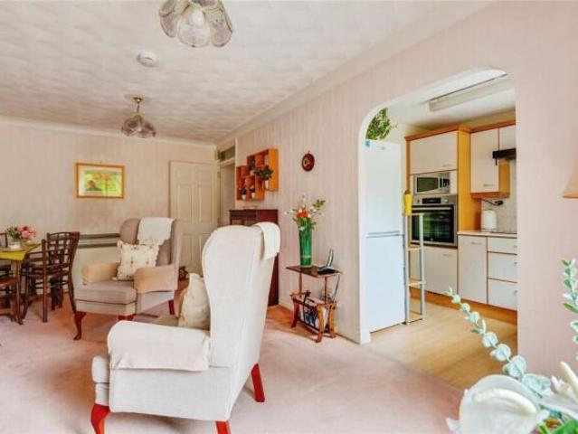 Flat for sale in Calderstones
