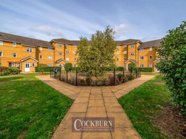 Flat for sale in Royal Borough of Greenwich, Greater London