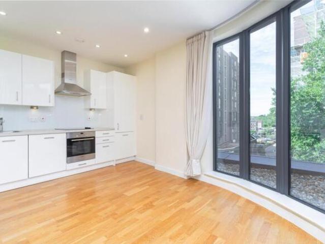 Flat for sale in Sidcup, Greater London
