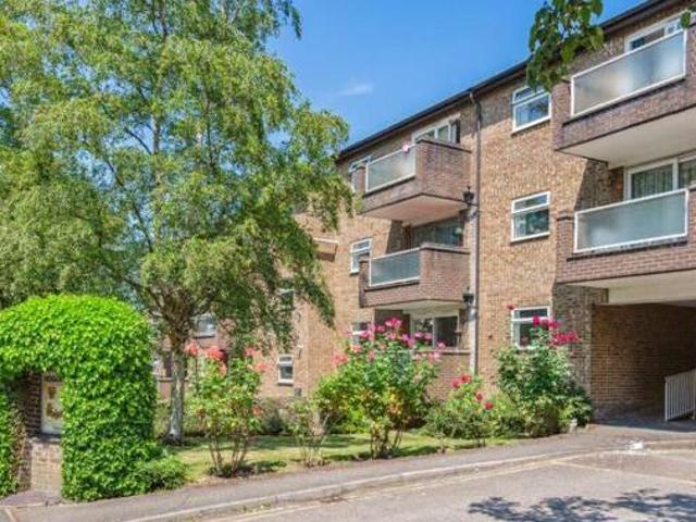 House for sale in Bushey