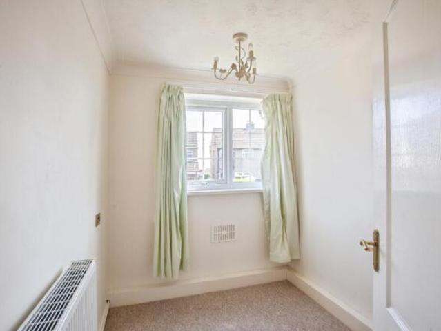 Flat for sale in Crosspool, South Yorkshire