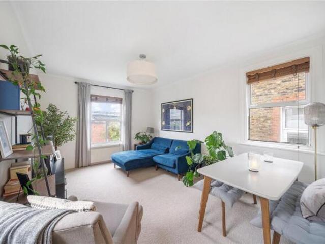 Flat for sale in Cat Hill