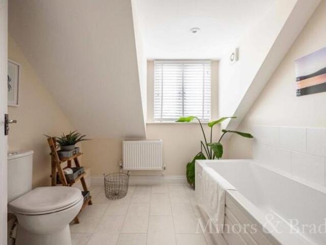 Flat for sale in East Bank, Norfolk