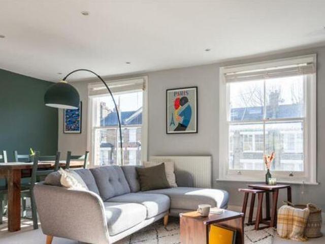 House for sale in Lyons, Greater London