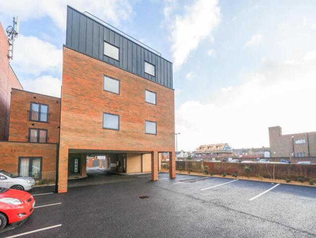 Flat for sale in Spring Vale, Hampshire