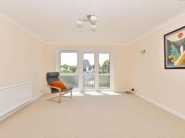 Flat for sale in Harbledown and Rough Common, The Bridge