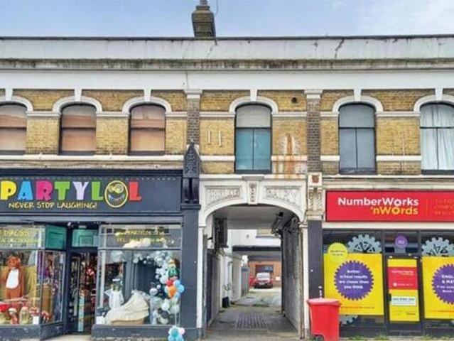 House for sale in Surbiton Pumping Station, Elmbridge