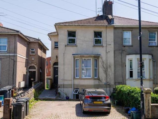Flat for sale in Feckenham, City Of Bristol
