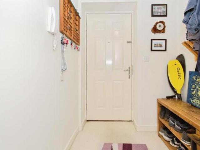 Flat for sale in Arbury, Cambridgeshire