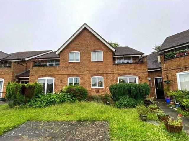 House for sale in Red Hill, Surrey