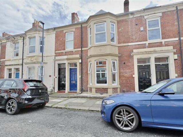 Flat for sale in Jesmond, Tyne And Wear
