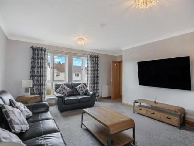 Flat for sale in Barassie, Scotland