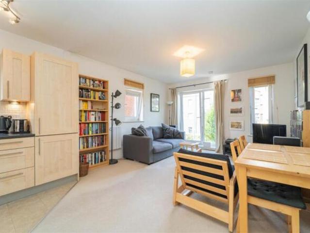 Flat for sale in Georgia, Greater Manchester