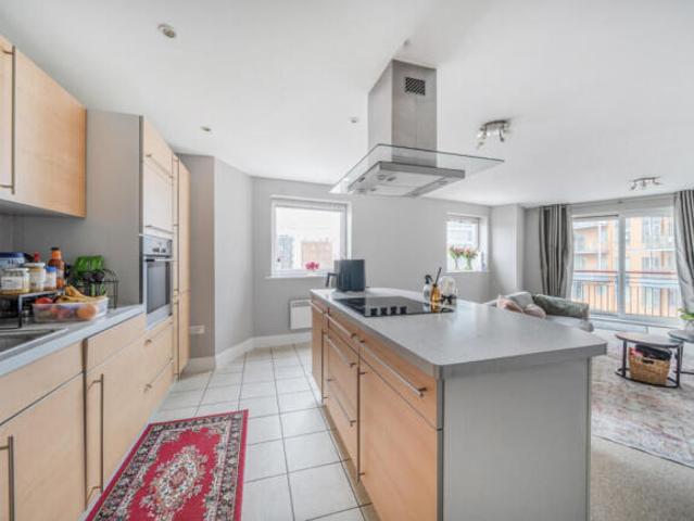 Flat for sale in Spring Vale, Hampshire