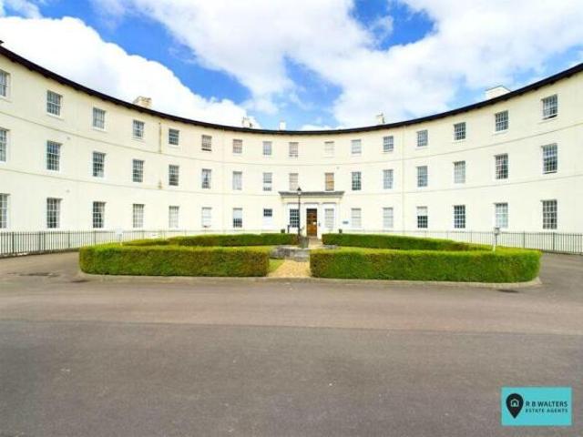 Flat for sale in Wotton Pitch, Gloucester