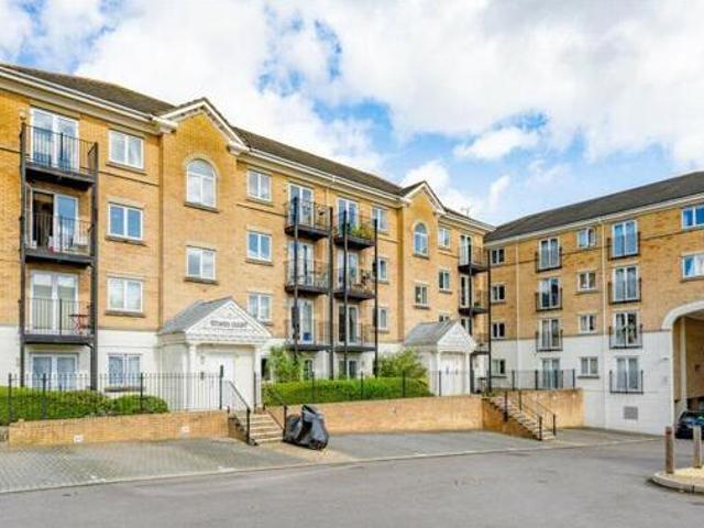 House for sale in Barton Stacey, Hampshire