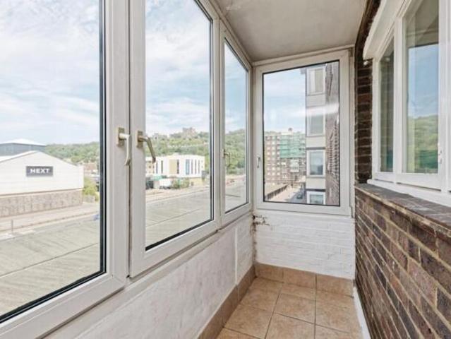Flat for sale in Clarendon, Dover