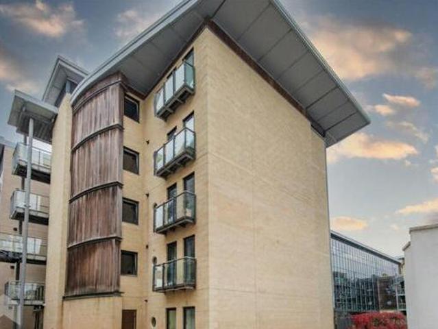 House for sale in Follaton, Strode