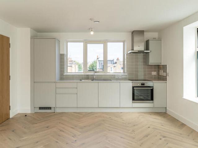 Flat for sale in Cat Hill