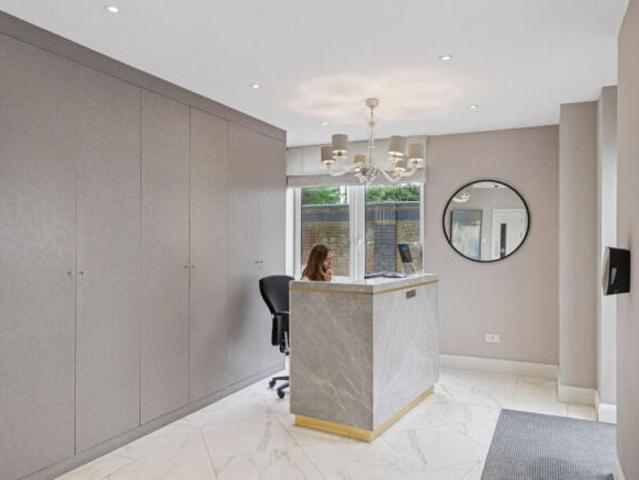 Flat for sale in Chelsea Harbour, Greater London