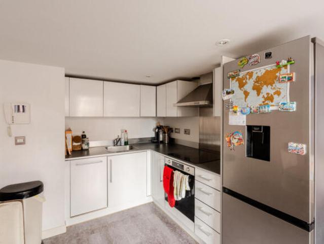 Flat for sale in Bedminster, Bristol