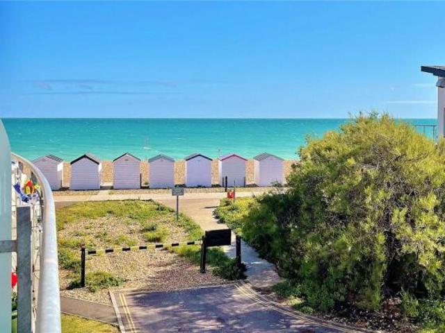 Flat for sale in West Worthing, Worthing