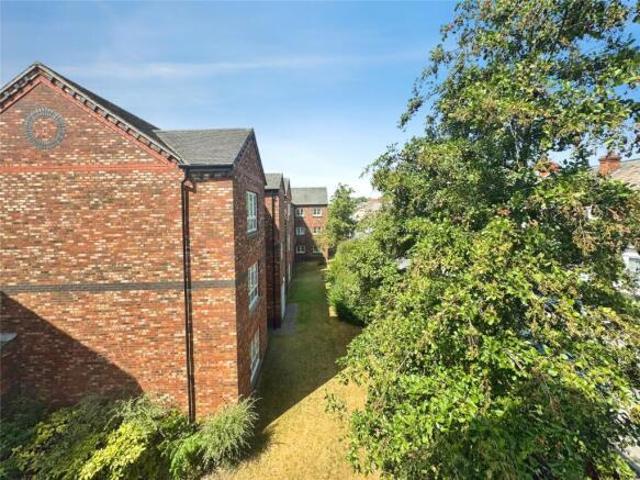 Flat for sale in Hoole, Two Mills