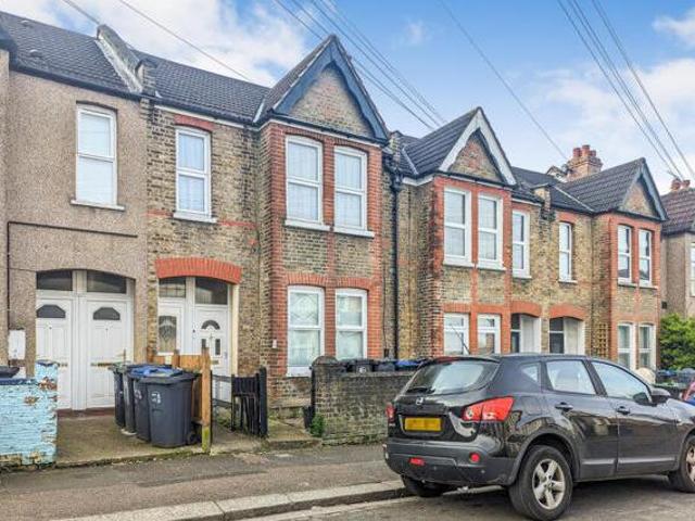 House for sale in London Borough of Croydon, Thornton Heath