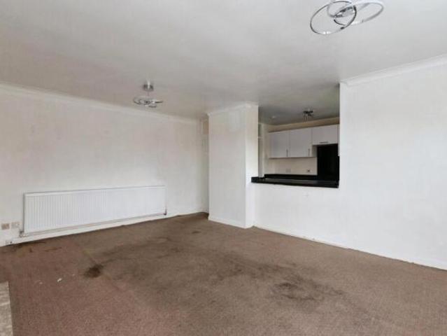 Flat for sale in Alton Barnes