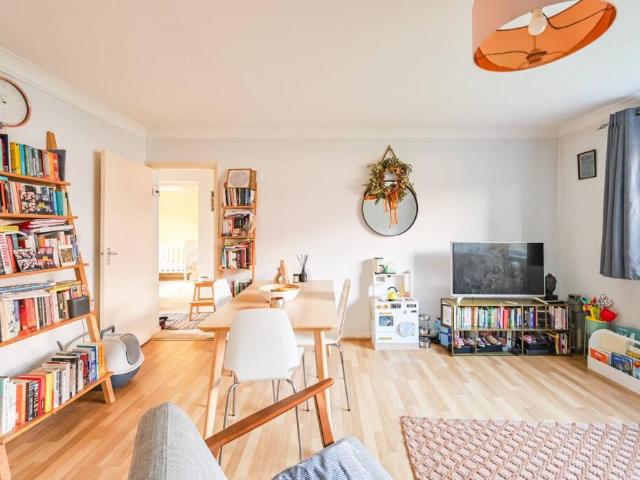 Flat for sale in Walthamstow, Isle Of Man