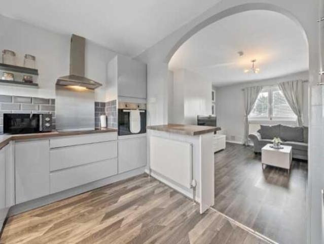 Flat for sale in Budhill, Scotland