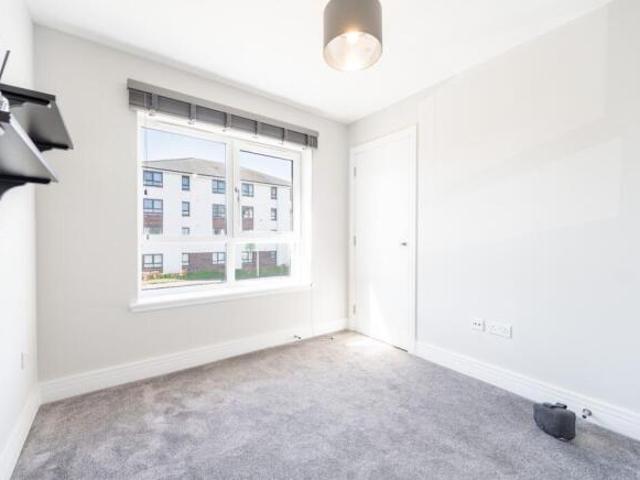 Flat for sale in Bishopbriggs, Scotland