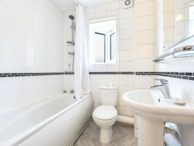 Flat for sale in West Yorkshire