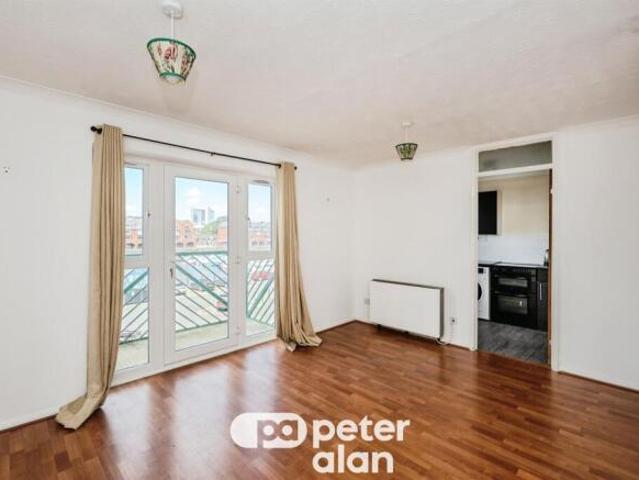 Flat for sale in Green Quarter, Scotland