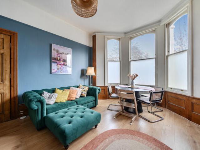 Flat for sale in London Borough of Lewisham, Brockley